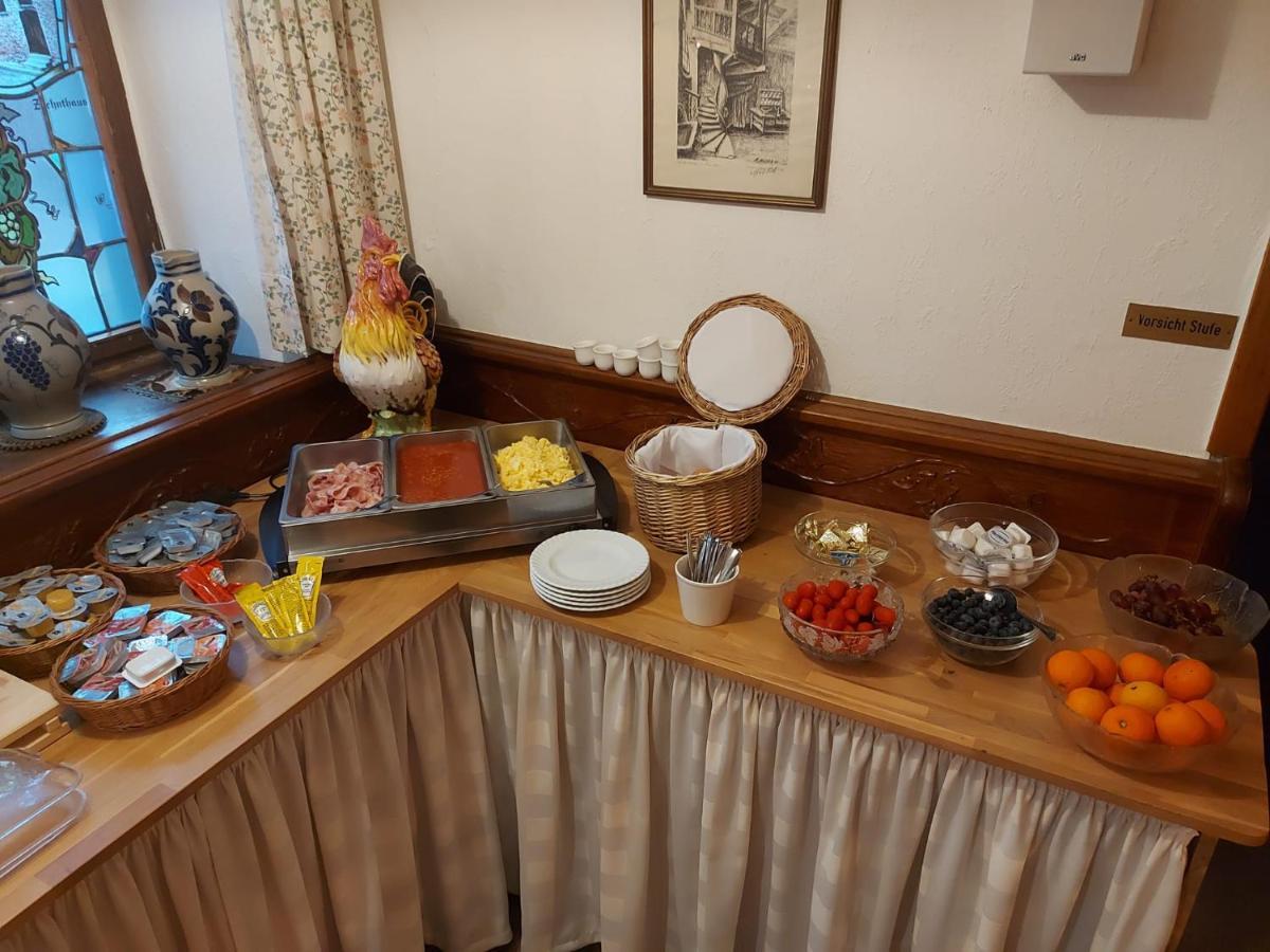 Hotel Weinhaus Am Stiftstor Трейс-Карден Екстериор снимка